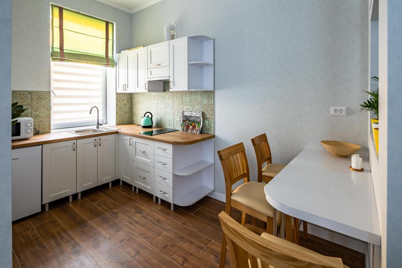 Leontovycha Apartment Lviv Exterior foto